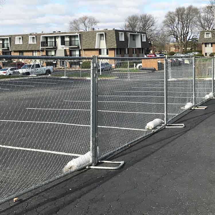 Canada temp fence (10).jpg Canada temp fence (10).jpg